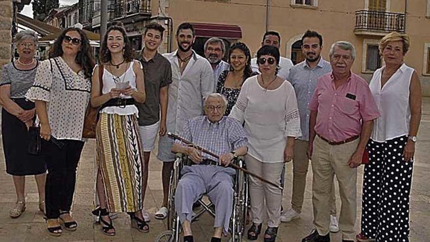 Consell homenajea a un centenario