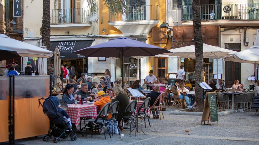 UGT dará más flexibilidad para pactar vacaciones a los hoteles de Baleares que abren más meses al año