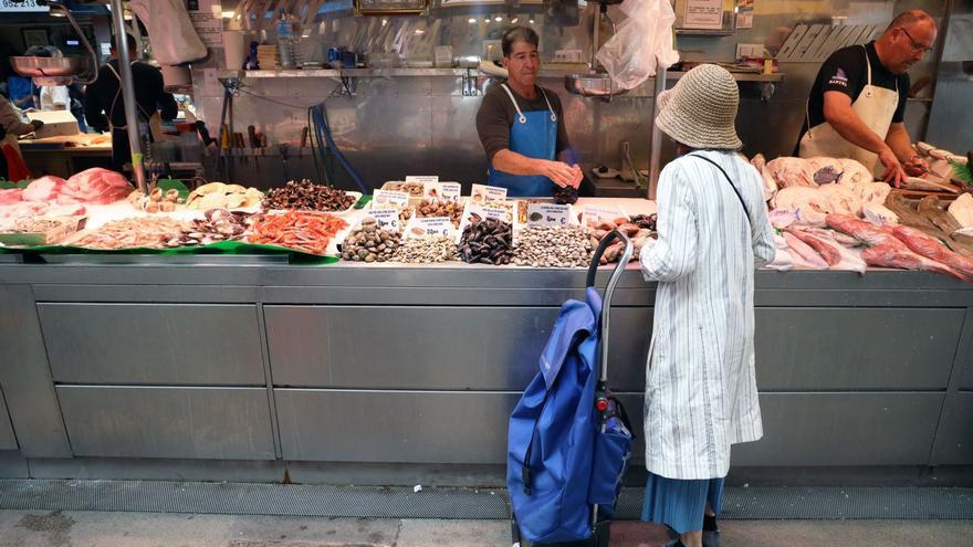 La mitad de los andaluces tiene dificultades para comprar carne o pescado