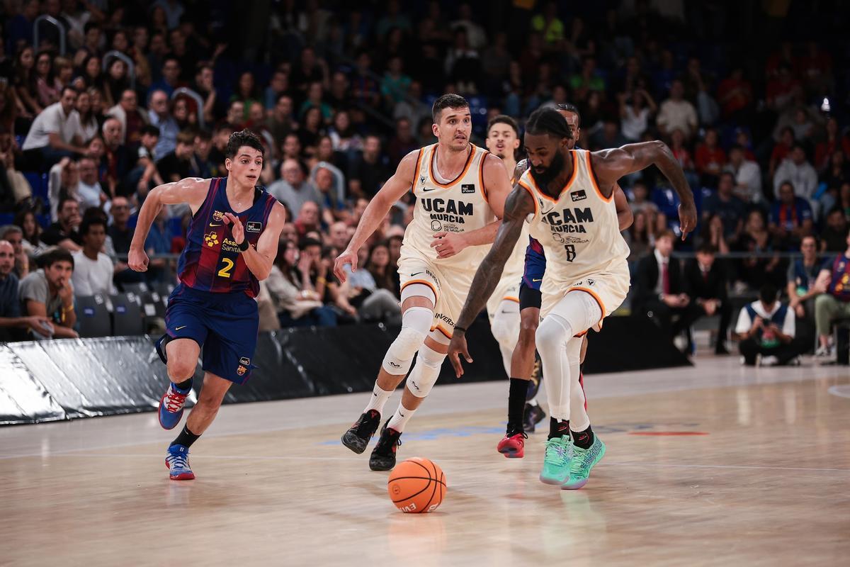 El UCAM asaltó el Palau Blaugrana.
