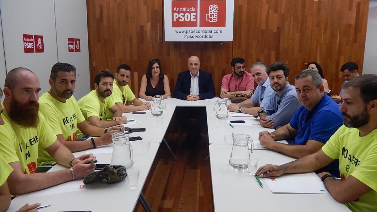 El PSOE cordobés muestra su apoyo a los trabajadores de ABB