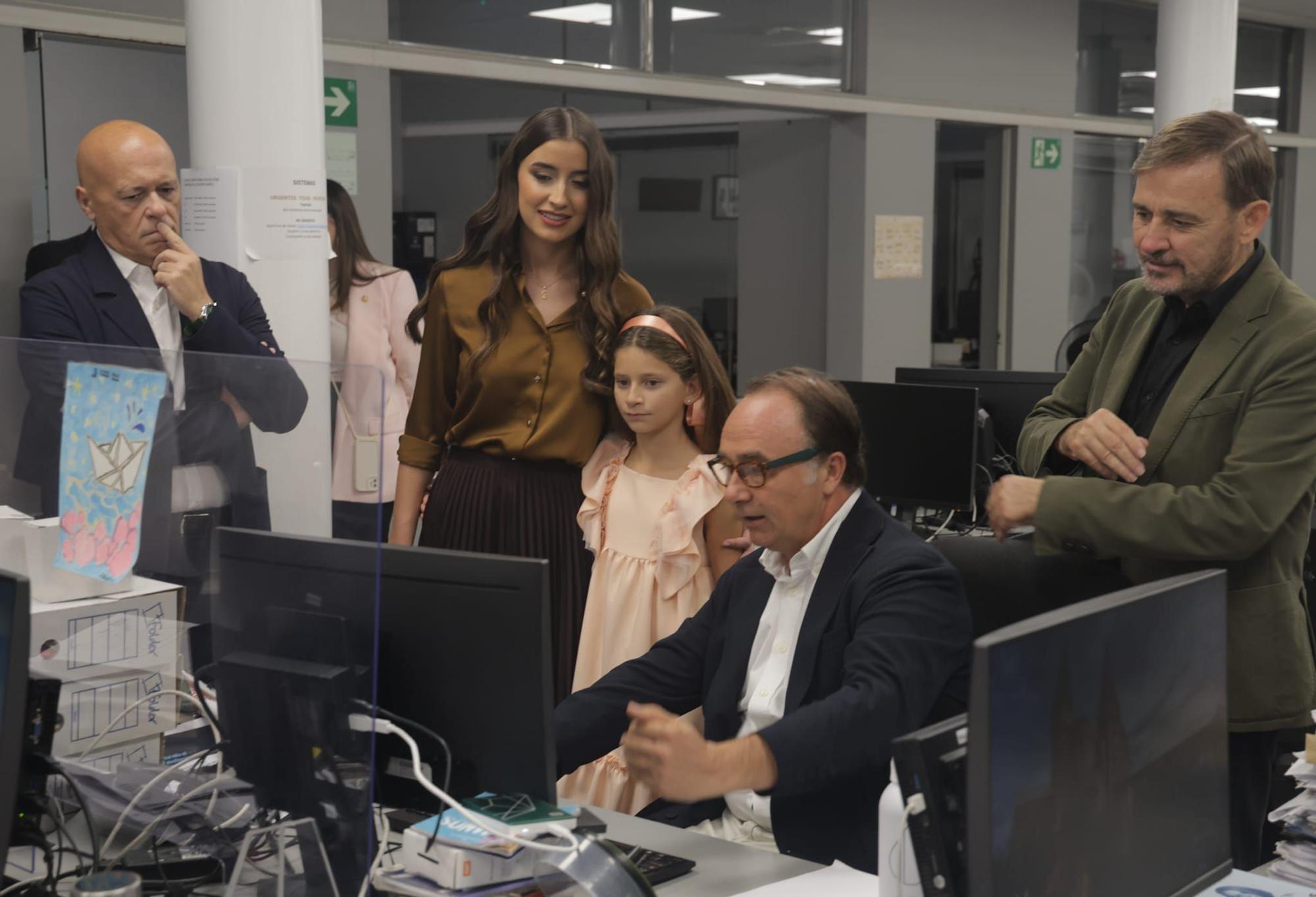 Las falleras mayores de València visitan Levante-EMV