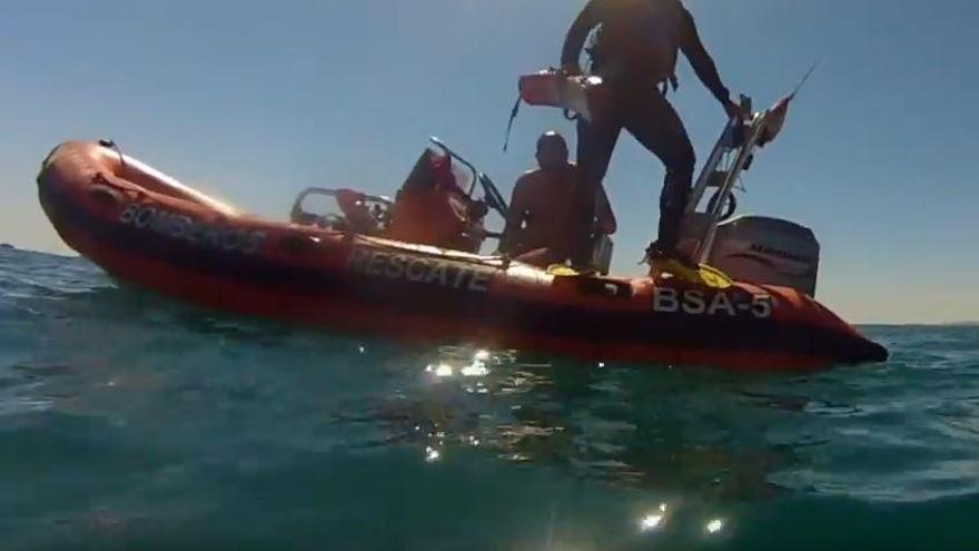 Un equipo de rescate acuático de Bomberos de València.