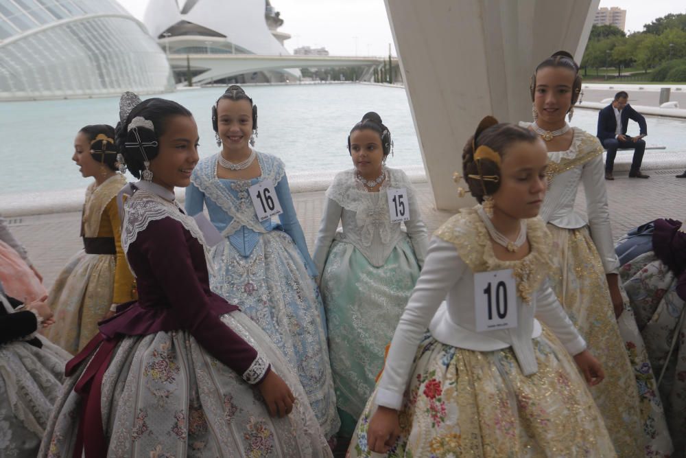 Las candidatas a Fallera Mayor Infantil visitan el Museo Príncipe Felipe