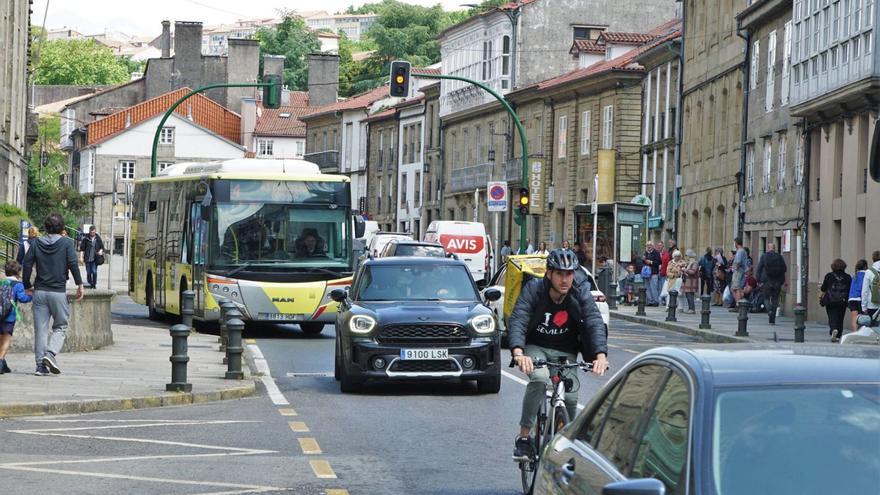 Más peatones y ciclistas: Raxoi busca poner coto a los más de 400.000 desplazamientos diarios a motor