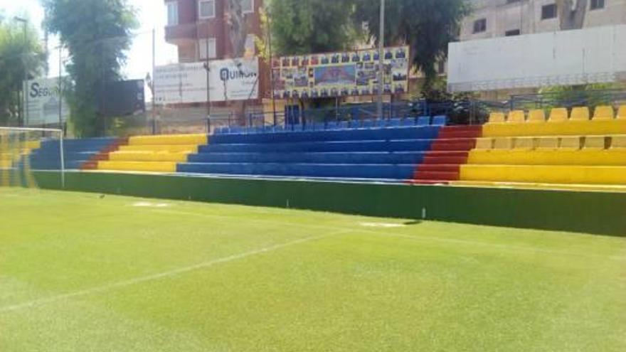 Deportes mejora las gradas de Los Arcos coincidiendo con el inicio de temporada