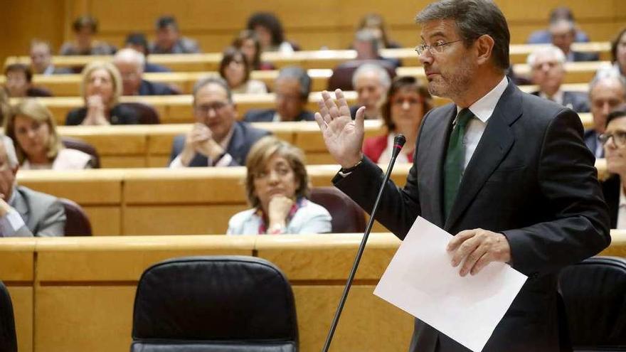 Rafael Catalá, ayer en el Senado, durante la sesión de control al Gobierno. // Efe