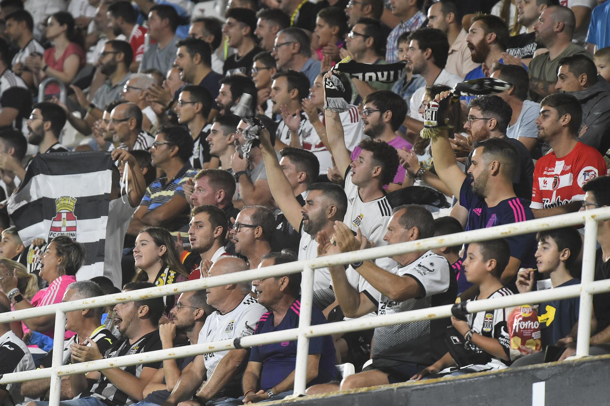 El FC Cartagena - Alavés, en imágenes