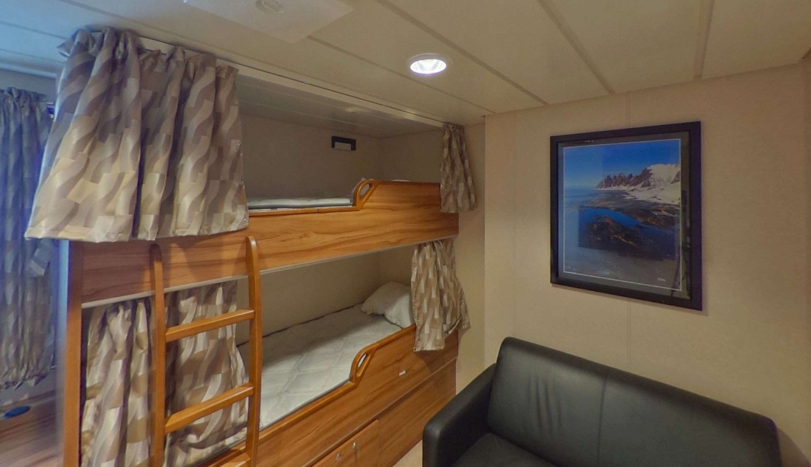 Así era por dentro el "Argos Georgia"