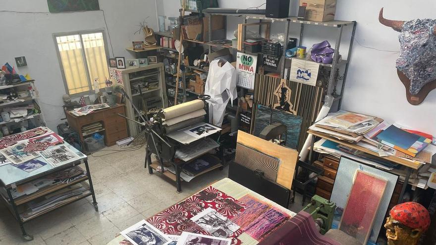 Fotogalería | Así es el estudio-taller del artista Luis Rosado en Cáceres