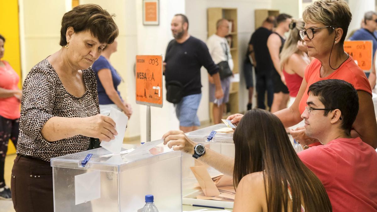 Elecciones 23J | Ambiente electoral en los colegios electorales de Arinaga y Sardina del Sur