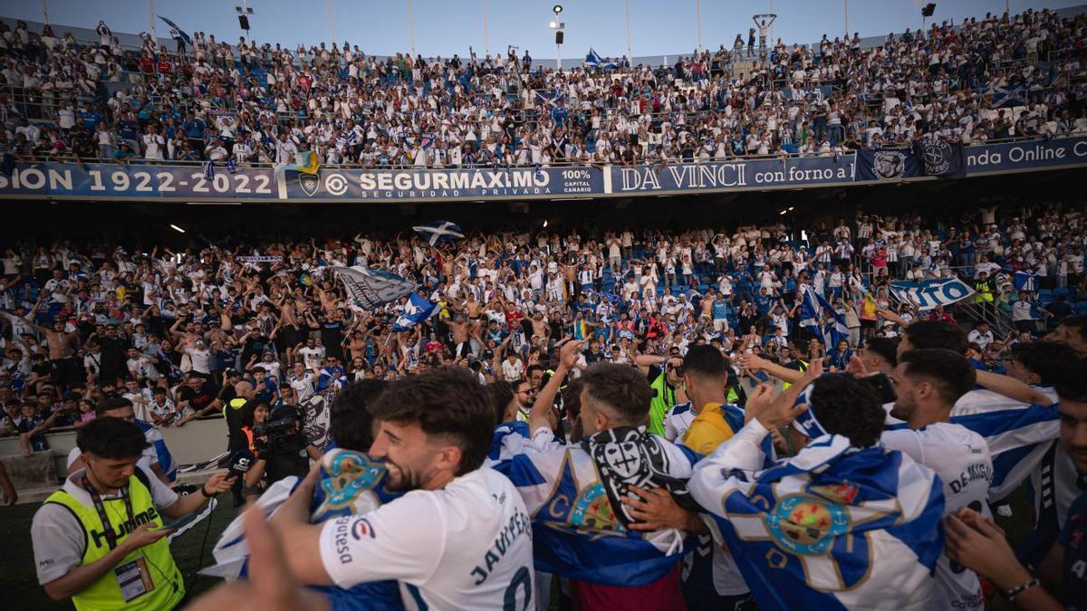 Fiesta en la grada del Heliodoro