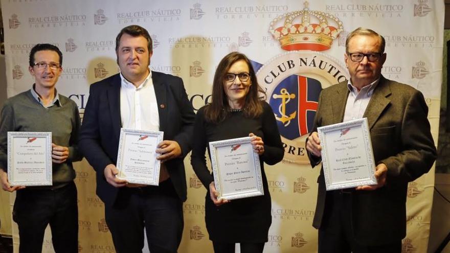 De izquierda a derecha, Pablo Martínez (compañero del año), Javier Manzanares (Salmonete), Paqui Parra (Rascasa) y Germán Soler (Salero)