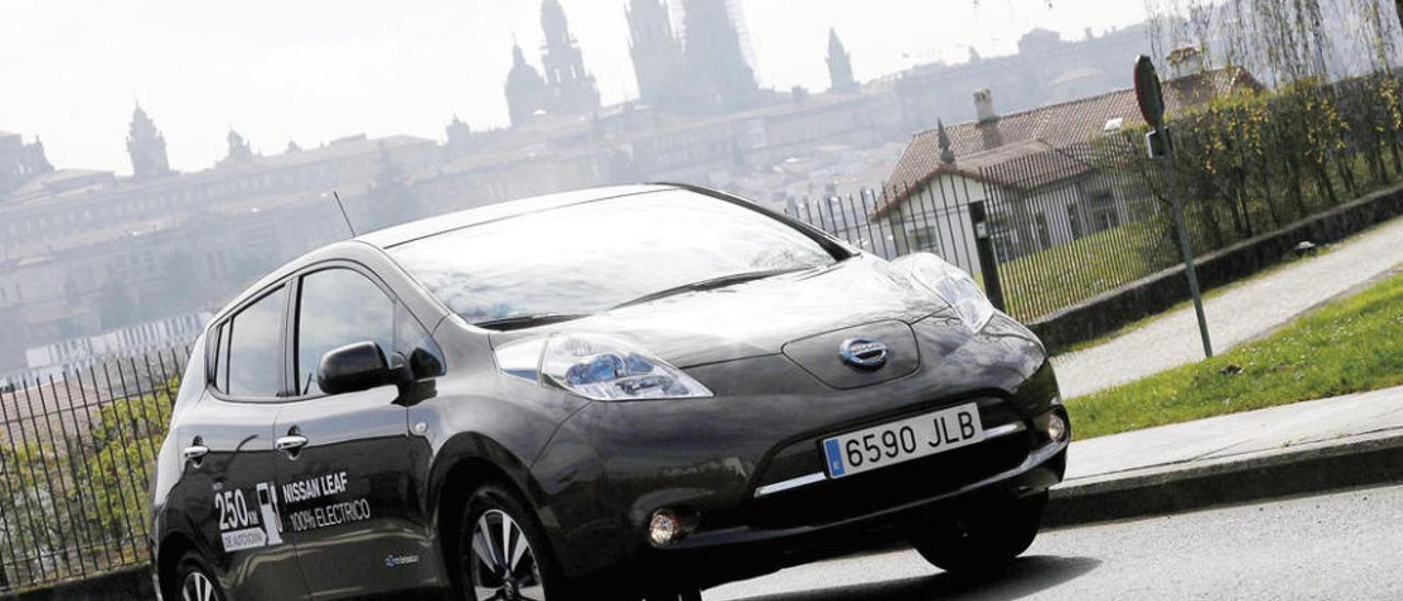 El Nissan Leaf no emite emisiones contaminantes. // FDV