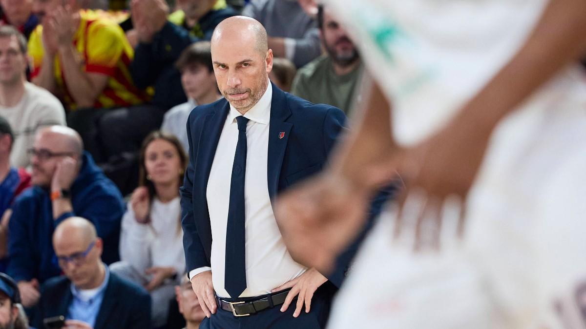 Joan Peñarroya podría llevarse a un pívot pretendido por el Barça