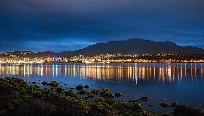 Panorama de Tasmania por la noche