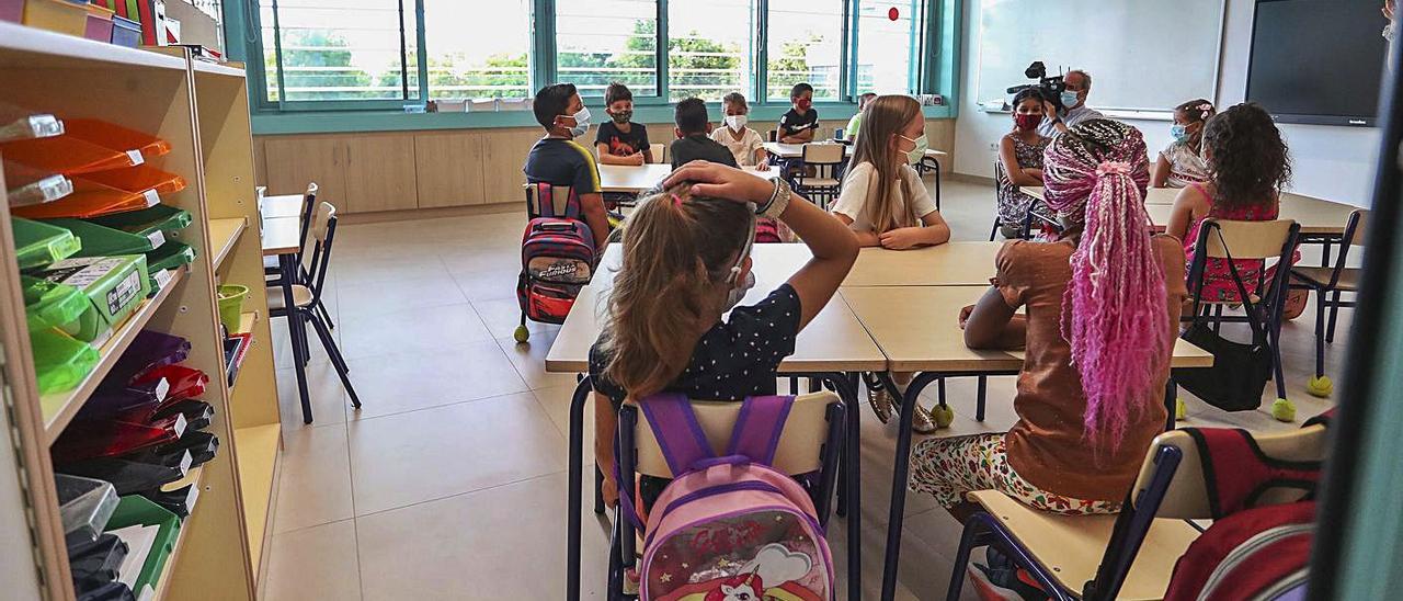 Escolars del CEIP Les Arts de València van estrenar les seues aules ara fa una setmana. | FRANCISCO CALABUIG