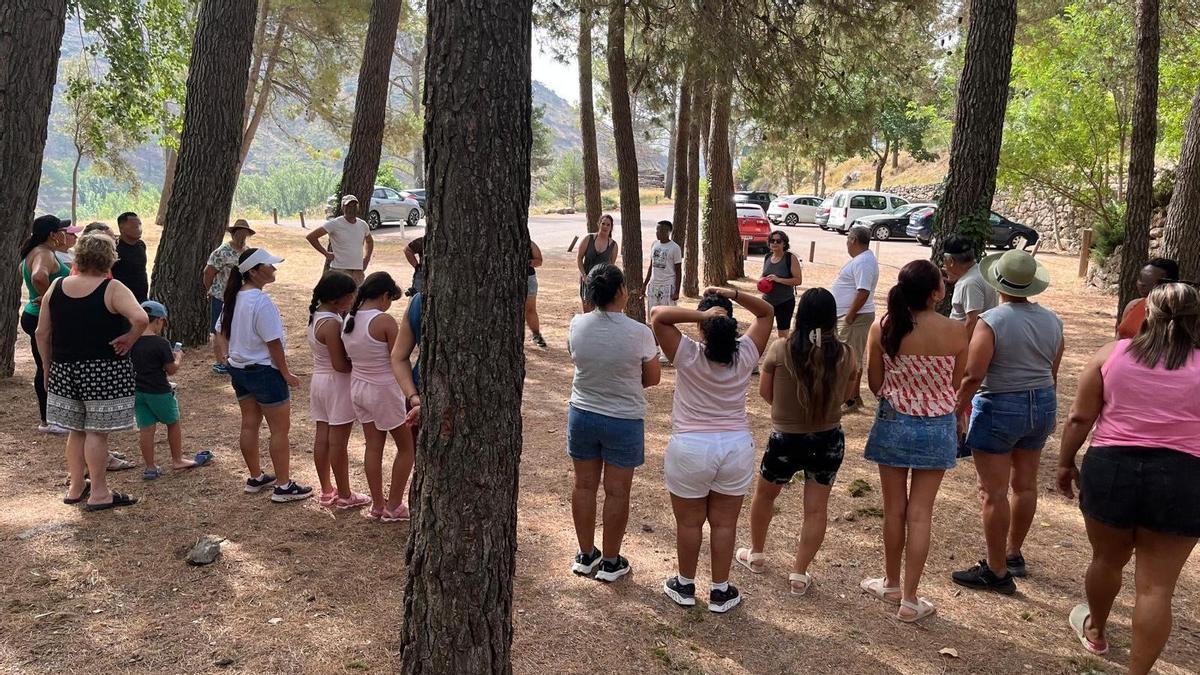 Cerca de 40 personas participan en una jornada de convivencia intercultural organizada por el CDR Palancia Mijares