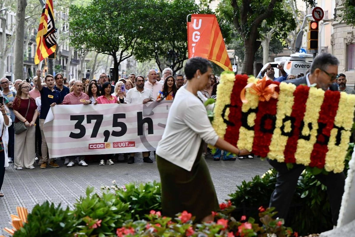 Diada de Catalunya: Ofrenda floral en el monumento a Rafael Casanova