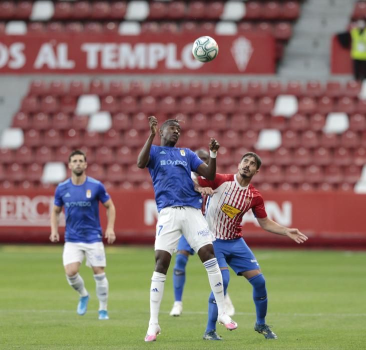 Fútbol: Así fue el Sporting-Oviedo disputado en El Molinón