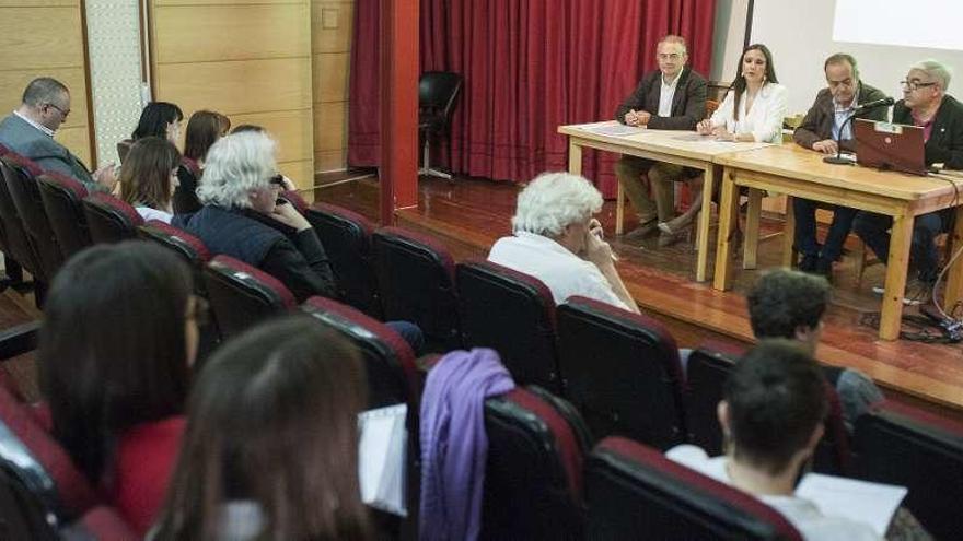 El seminario se celebró en la Casa de Cultura de O Carballiño. // Brais Lorenzo