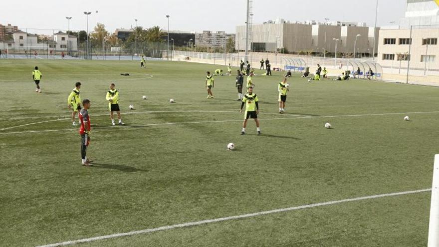 El Elche ha entrenado esta mañana en el campo de la UMH