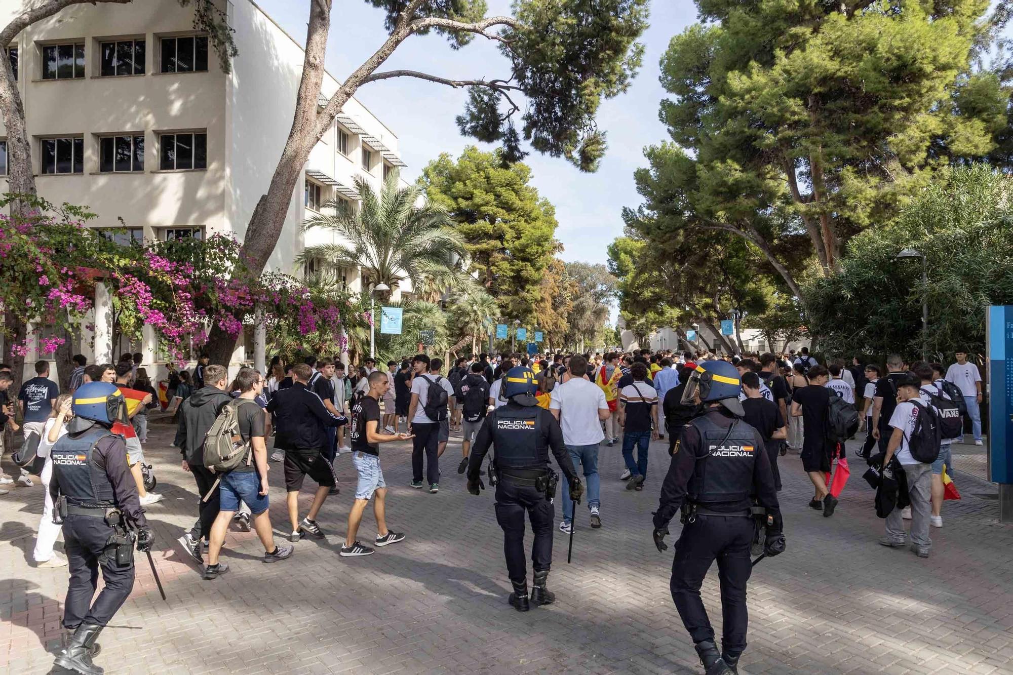 Tensión en la Universidad de Alicante por la visita de Vito Quiles