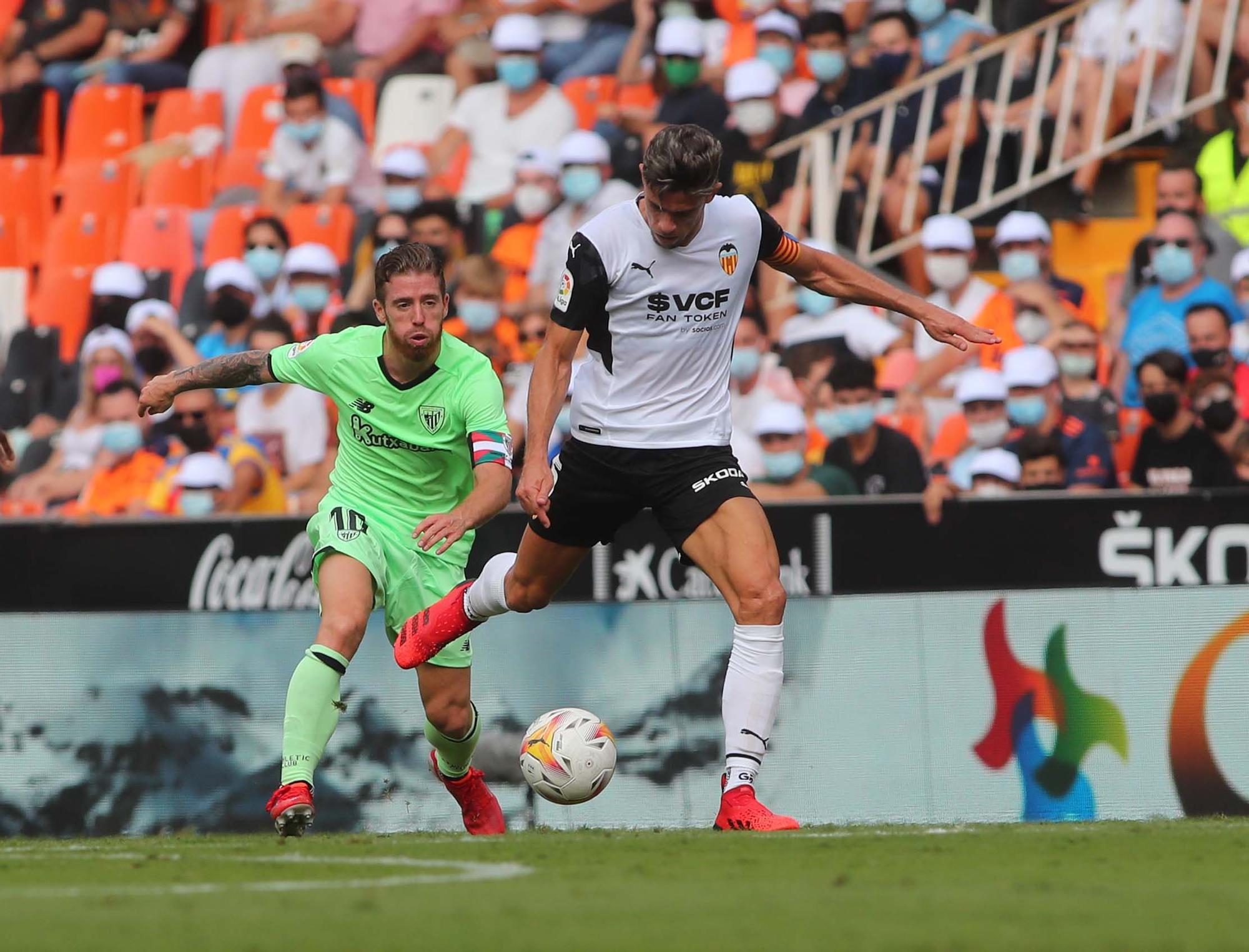 Partido de Liga entre el Valencia CF y el Athletic de Bilbao