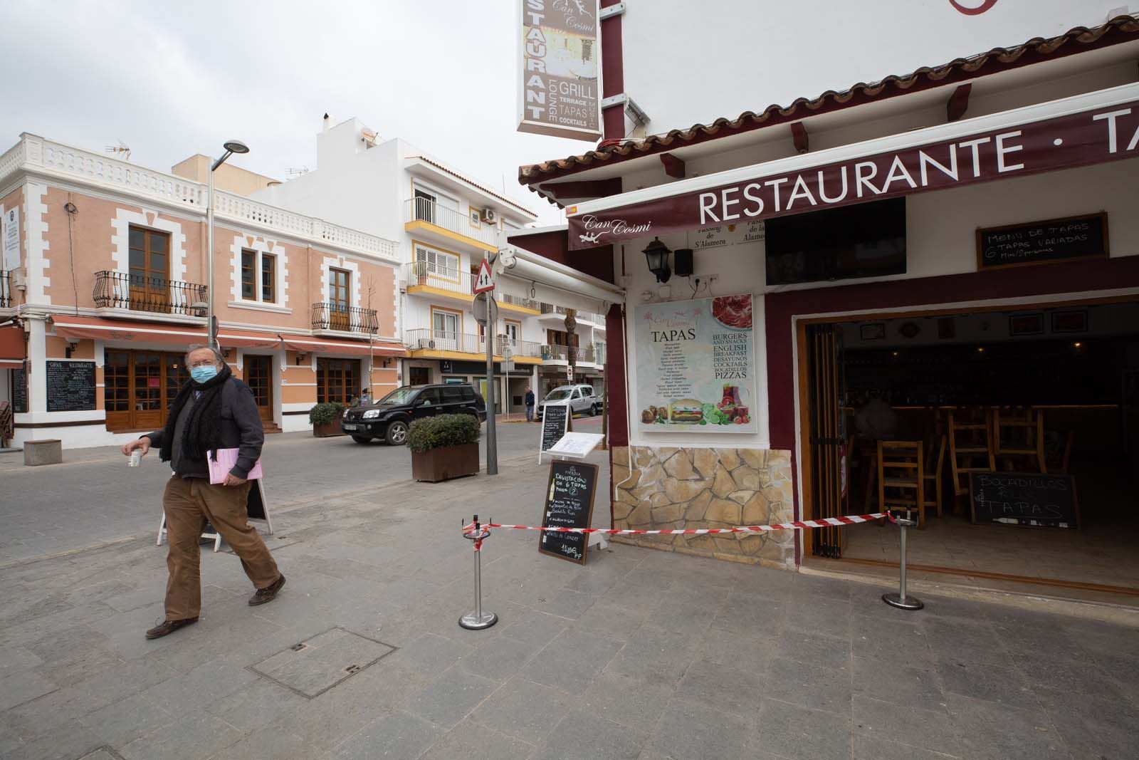 "Trabajamos gratis porque no queremos cerrar el restaurante"