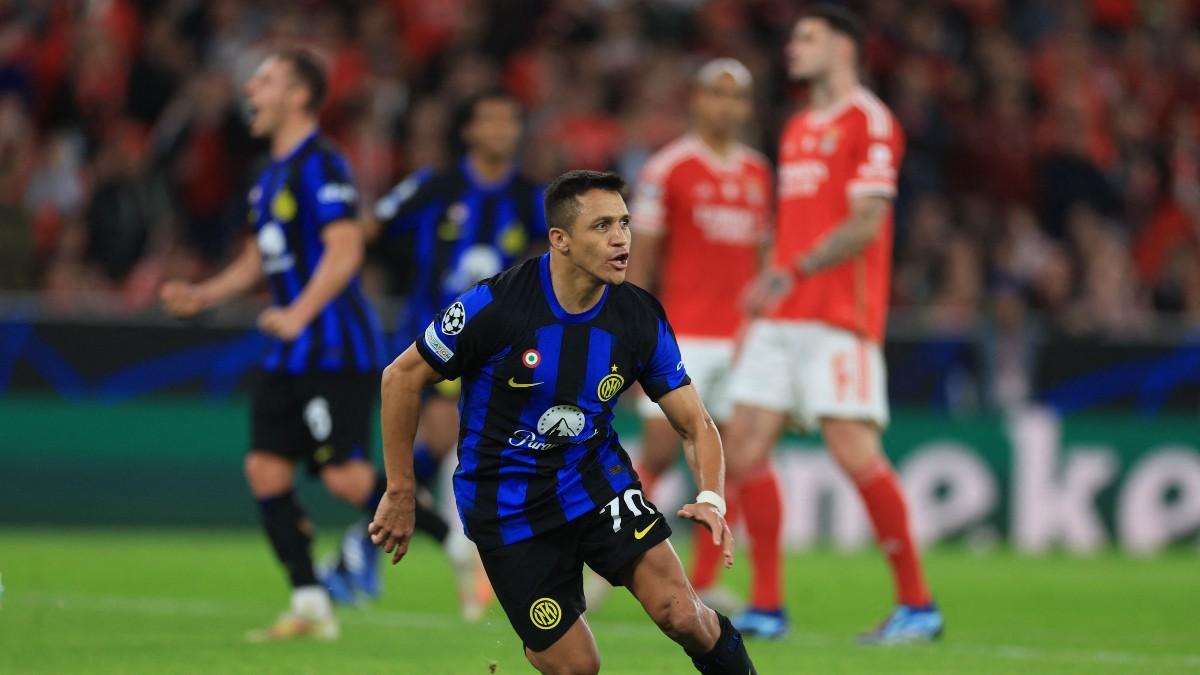 Benfica - Inter | El gol de penalti de Alexis Sánchez