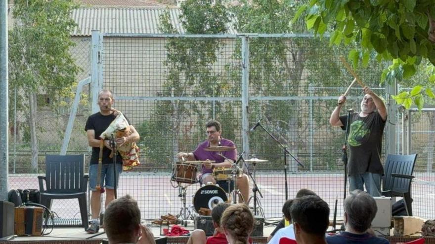 Las piscinas de Alpartir se convierten en punto de encuentro y ocio estival