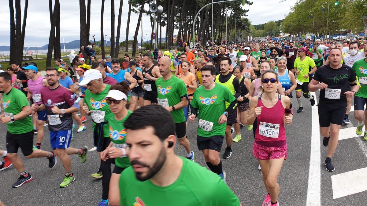 Así ha sido la llegada a meta de los participantes en la media-maratón