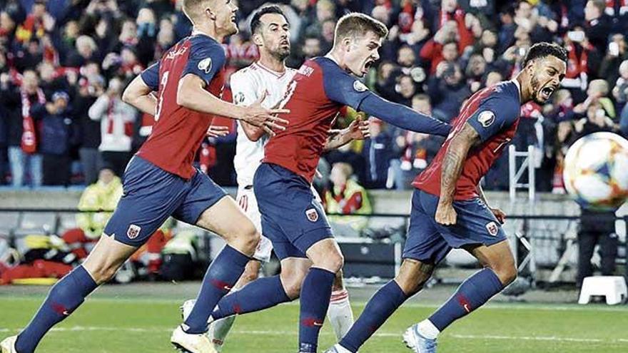 El noruego King celebra el gol del empate en el minuto 93, marcado de penalti.