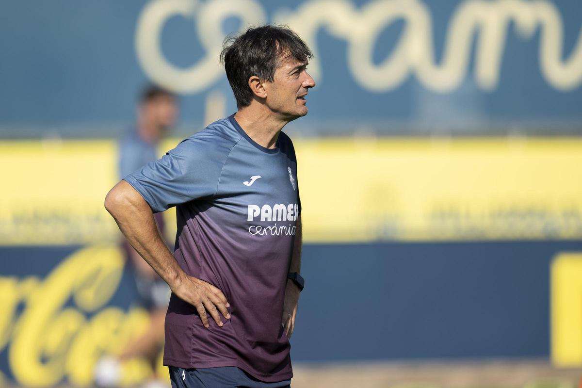 Pacheta sigue sin respirar tranquilo: el Villarreal, pendiente de hasta nueve jugadores