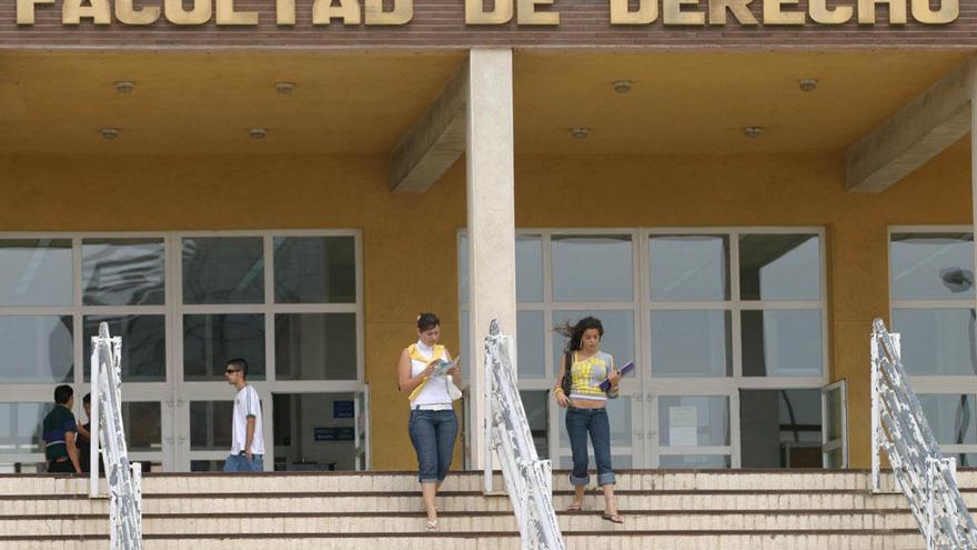 Se han registrado casos de alumnos de varias facultades de la UMA.