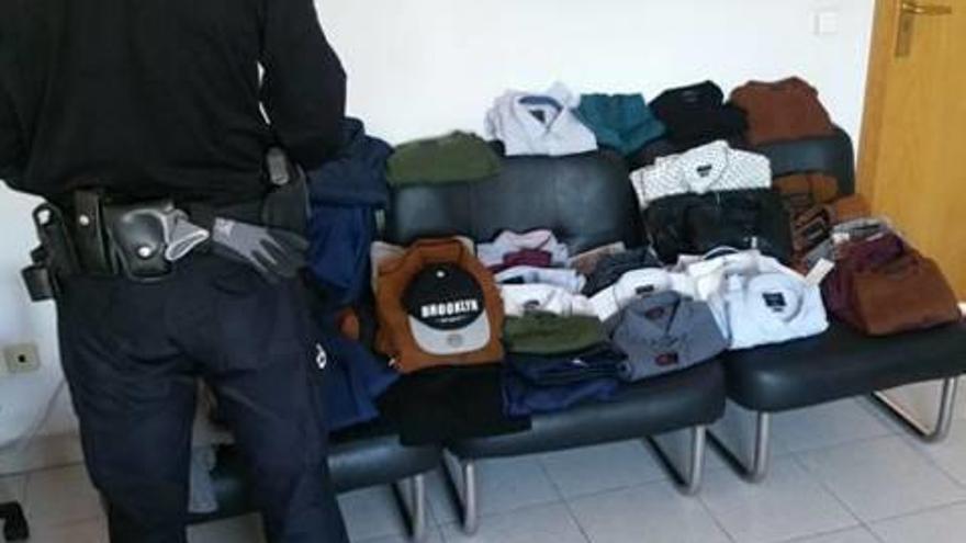 Dos apresados por hurtos de ropa por valor de 1.500 euros en Elche