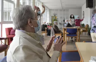 El desamparo obliga a la Xunta a internar de urgencia en residencias a 1.000 ancianos