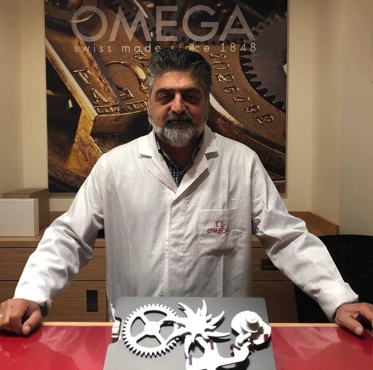 ROBO RELOJES LUJO | Se busca a Kichi: está acusado de llevarse 101 relojes de lujo que tenía que reparar en su taller de Madrid