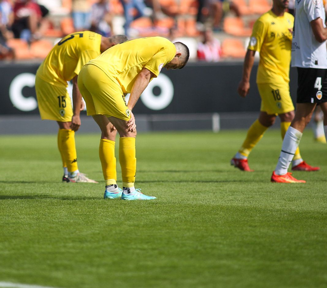 Derrota del Hércules en Paterna frente al Mestalla (3-1)