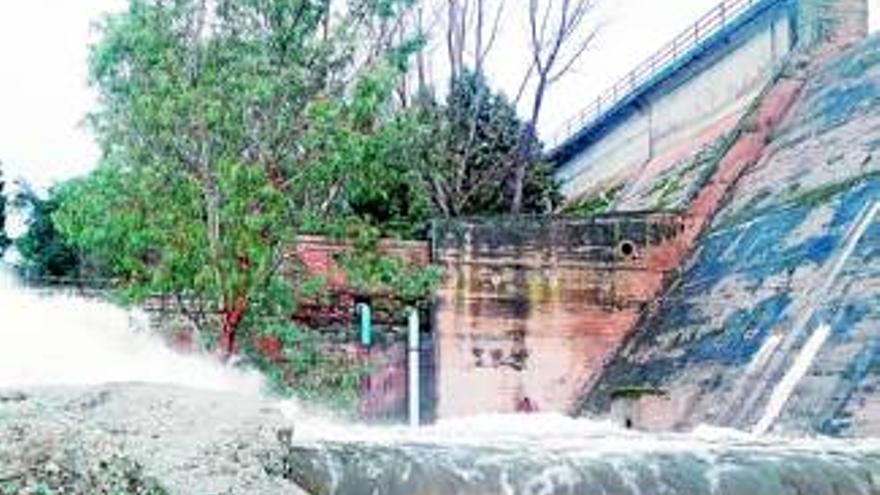 Un proyecto de 250.000 euros mejora la presa y el canal de Valdesalor