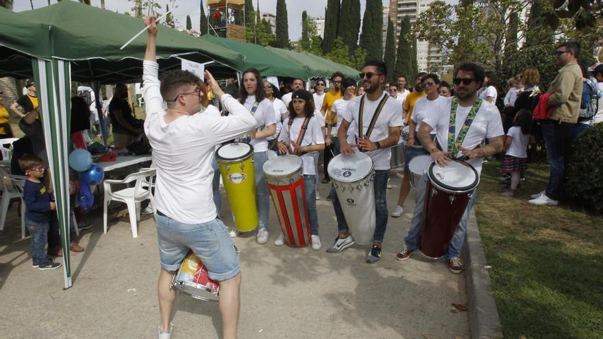 Residentes del tramo IX del río piden control y limpieza en la Feria Alternativa