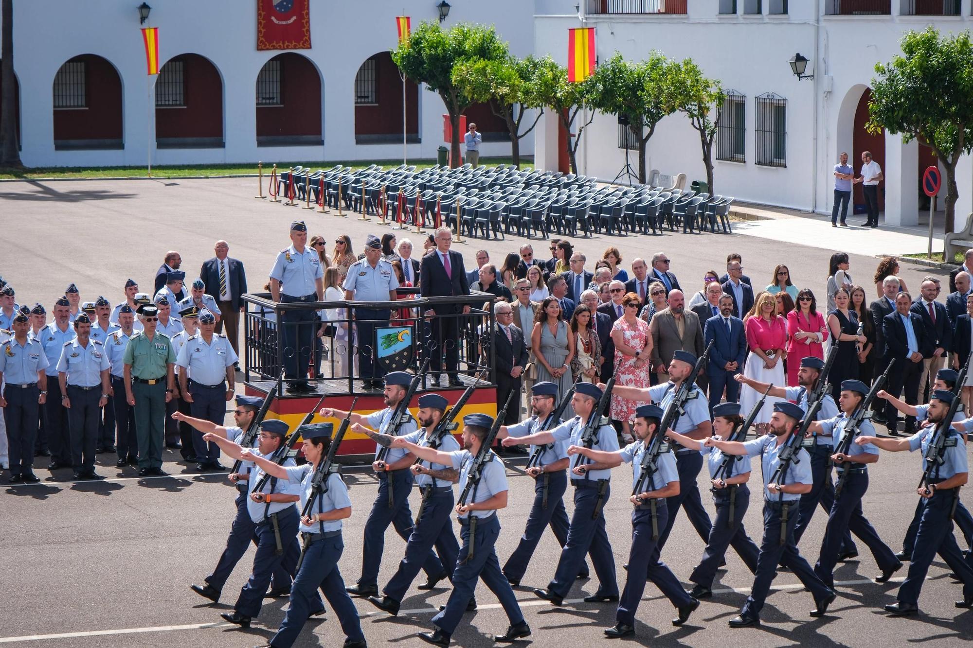 11 nuevos pilotos de caza finalizan su formación en la Base Aérea de Talavera la Real