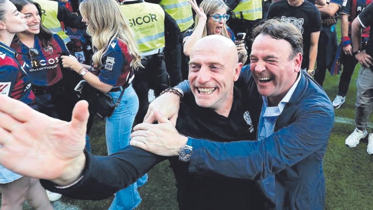 Calero y Danvila, celebrando el ascenso en Burgos