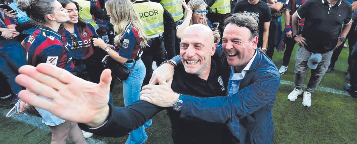 Calero y Danvila, celebrando el ascenso en Burgos
