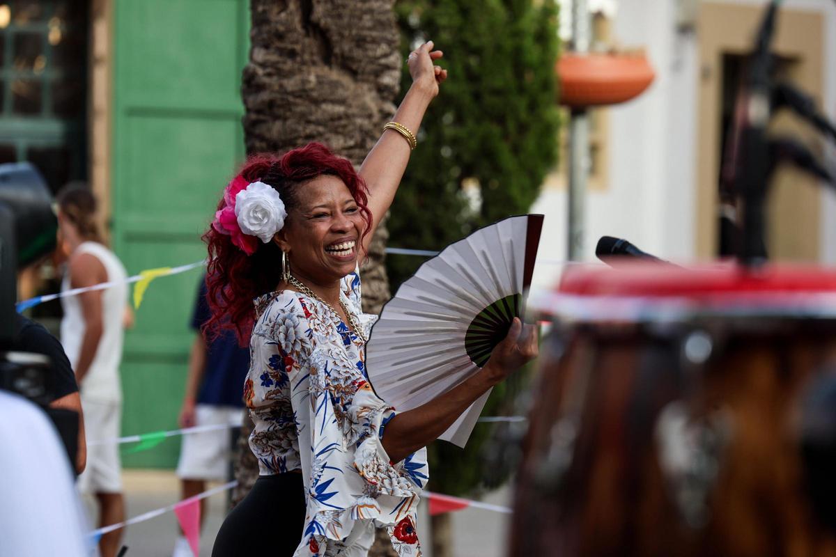 Todas las imágenes de 'Sazón, amb Ritme de Barri', fiesta de música latina en ibiza