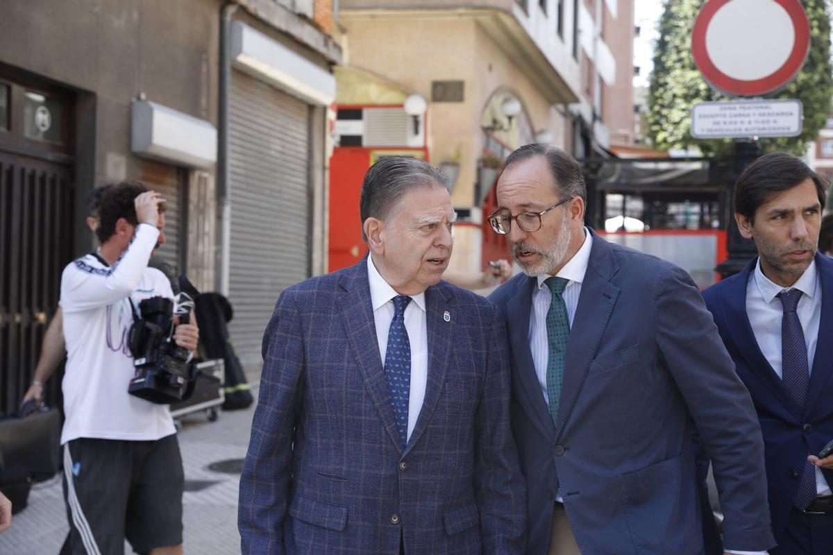 Oviedo evoca a la "España que lloró unida" por Miguel Ángel Blanco y a que los etarras "no gobiernen más"