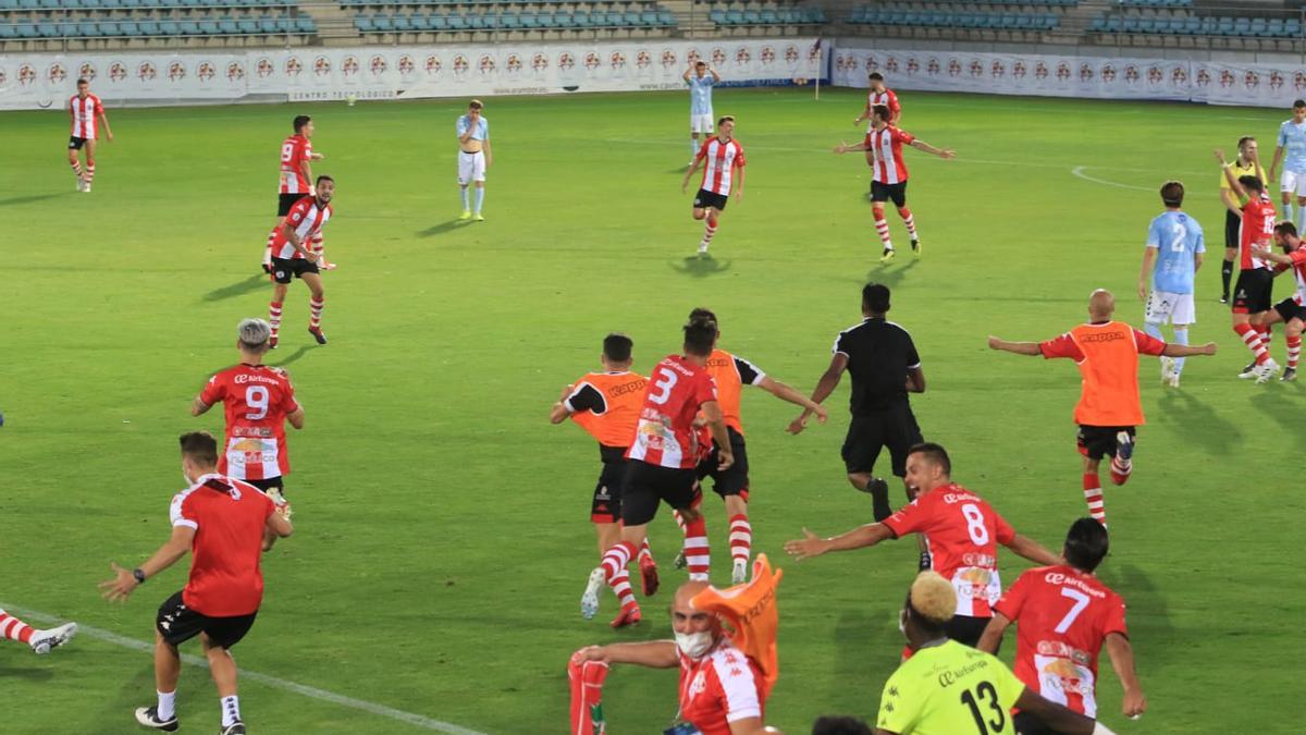 Pitido final en el Zamora CF-Segoviana.