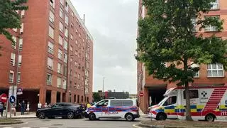Fallece un hombre al sufrir un infarto en plena calle en Gijón