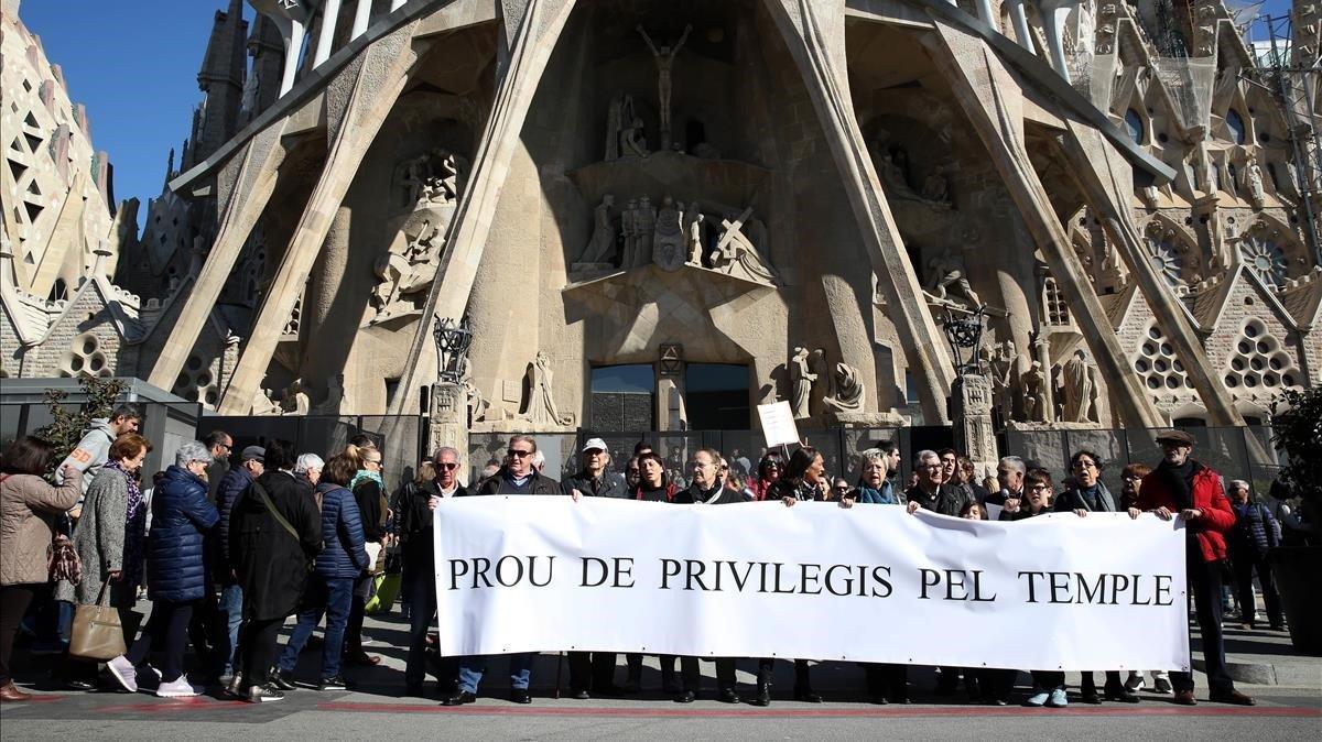 ealos46988198 barcelona 16 02 2019 manifestacion de vecinos de la sagrada 190216172821