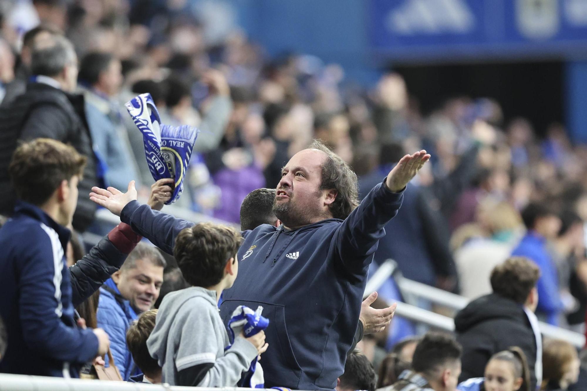 EN IMÁGENES: así fue el encuentro entre el Oviedo y el Tenerife